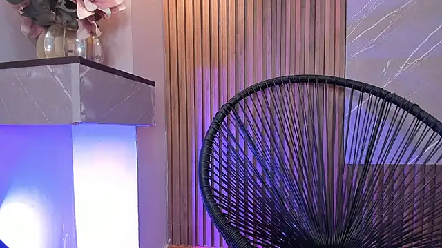 Snapshot of ariana_jhonson1 chatting on March 19, 2025, 12:34 pm ariana jhonson1 online show from March 19, 2025, 12:34 pm