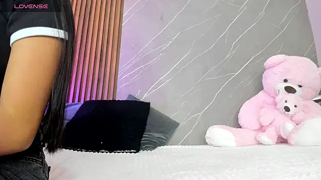 Snapshot of ariana_jhonson1 chatting on October 1, 2025, 12:31 pm ariana jhonson1 online show from October 1, 2025, 12:31 pm