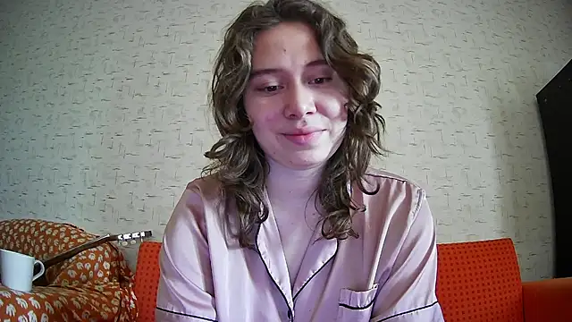 Snapshot of girliemilk chatting on November 4, 2025, 7:01 am girliemilk online show from November 4, 2025, 7:01 am