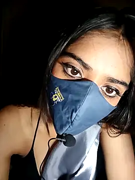 Snapshot of RAYI_01 chatting on March 22, 2025, 6:25 pm RAYI 01 online show from March 22, 2025, 6:25 pm