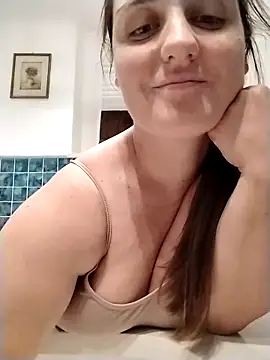 Snapshot of PrincessEileen89 chatting on September 15, 2025, 10:10 pm PrincessEileen89 online show from September 15, 2025, 10:10 pm