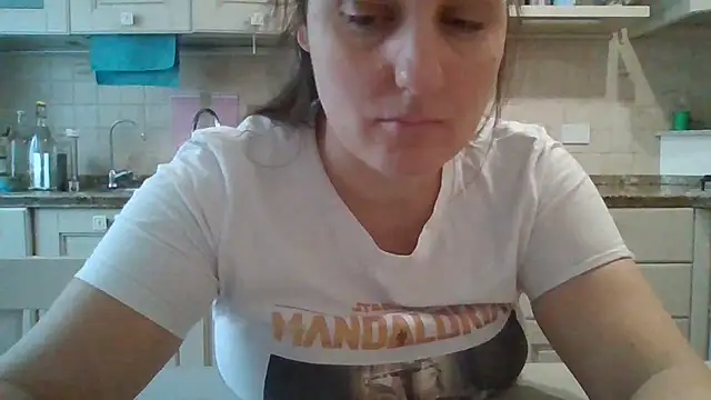 Snapshot of PrincessEileen89 chatting on December 19, 2025, 1:24 pm PrincessEileen89 online show from December 19, 2025, 1:24 pm