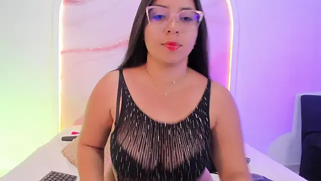 Sofii Lopezz online show from March 2, 2026, 12:01 pm