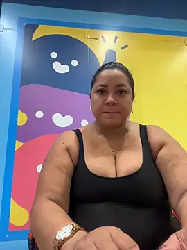 Snapshot of Pialadelicia chatting on April 21, 2026, 8:37 pm Pialadelicia online show from April 21, 2026, 8:37 pm