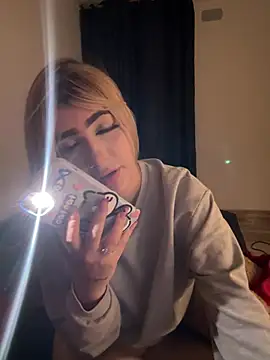 akirahattori online show from April 11, 2026, 12:40 am