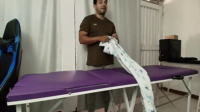 ema abby online show from April 4, 2026, 7:31 pm