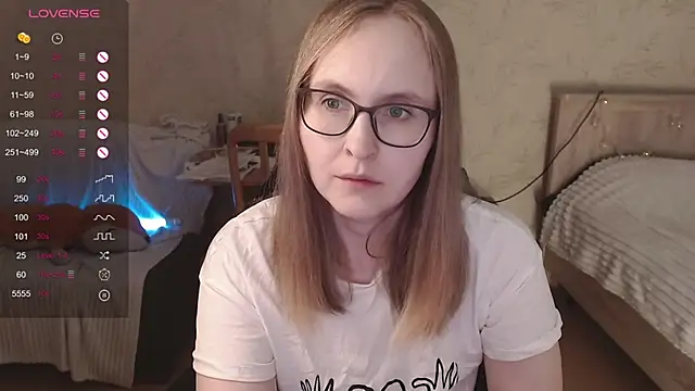 Snapshot of Agatha_Mott chatting on October 5, 2025, 5:09 am Agatha Mott online show from October 5, 2025, 5:09 am