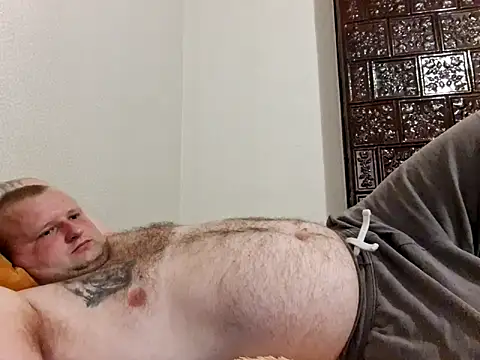 Snapshot of vitek1110 chatting on September 10, 2025, 4:17 pm vitek1110 online show from September 10, 2025, 4:17 pm