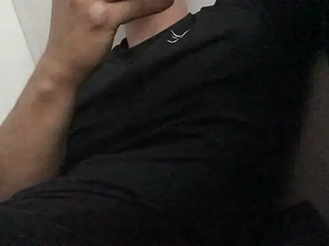 Snapshot of pietjepuk1310 chatting on March 13, 2026, 4:56 pm pietjepuk1310 online show from March 13, 2026, 4:56 pm