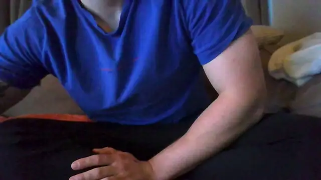 Snapshot of pietjepuk1310 chatting on February 12, 2026, 4:18 pm pietjepuk1310 online show from February 12, 2026, 4:18 pm