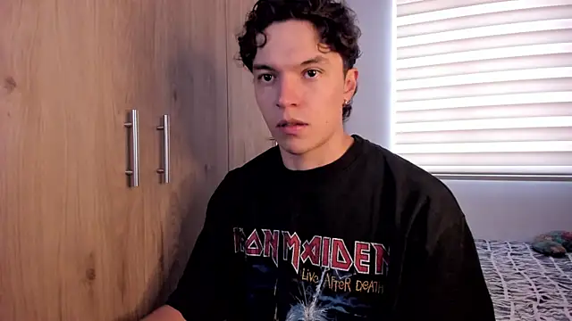 Mastrangelo xxx online show from November 18, 2025, 9:07 pm