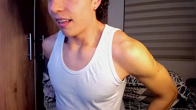 Mastrangelo xxx online show from December 19, 2025, 4:38 am