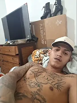 Snapshot of pedrokp86 chatting on February 2, 2025, 10:06 pm pedrokp86 online show from February 2, 2025, 10:06 pm