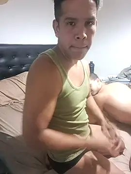 Snapshot of liamlara chatting on March 30, 2026, 12:56 am liamlara online show from March 30, 2026, 12:56 am