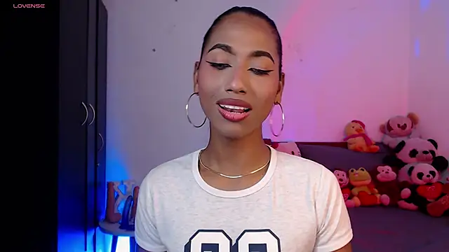 Snapshot of Alissemasiel chatting on November 24, 2025, 8:53 pm Alissemasiel online show from November 24, 2025, 8:53 pm