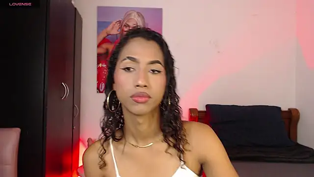 Snapshot of Alissemasiel chatting on December 5, 2025, 7:12 pm Alissemasiel online show from December 5, 2025, 7:12 pm