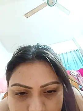 blue-berry07 online show from November 25, 2025, 11:48 pm