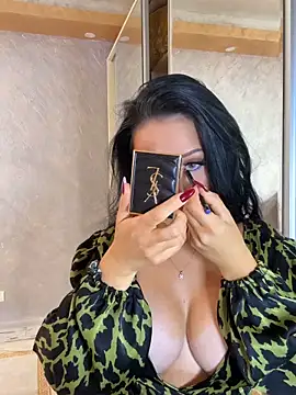 AlessiaExquisit online show from April 19, 2026, 6:10 pm