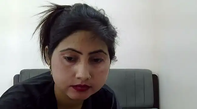 Snapshot of Queen_Couple chatting on February 23, 2025, 9:00 am Queen Couple online show from February 23, 2025, 9:00 am