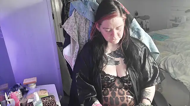 AureliaXOX online show from March 29, 2026, 10:17 am