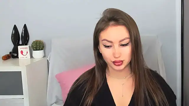 DonnaCam online show from February 8, 2026, 7:22 pm