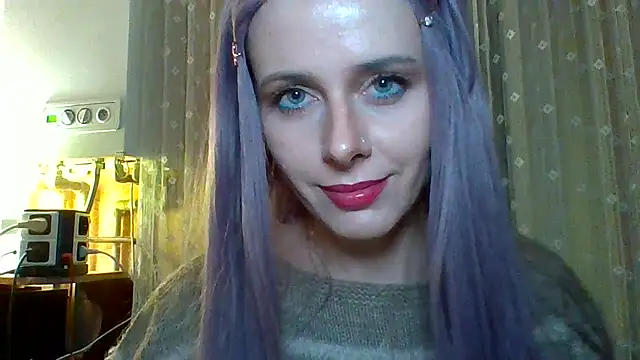 LuminousLady online show from March 2, 2025, 8:03 pm