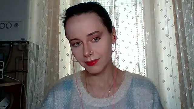 LuminousLady online show from September 18, 2025, 6:16 am