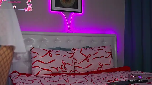 Snapshot of LeaCox_ chatting on November 12, 2025, 8:07 am LeaCox online show from November 12, 2025, 8:07 am