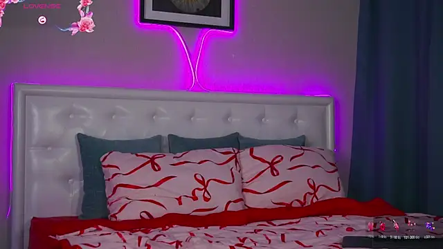 Snapshot of LeaCox_ chatting on November 20, 2025, 8:26 am LeaCox online show from November 20, 2025, 8:26 am