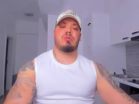 ZackMasterss online show from April 19, 2026, 8:55 pm