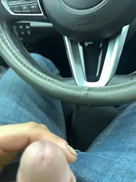 aleds17668 online show from October 30, 2025, 6:49 pm