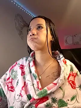 SallyWhitee online show from February 28, 2026, 5:29 am