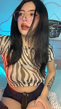 Snapshot of Valu_euphoria chatting on November 16, 2025, 4:12 pm Valu euphoria online show from November 16, 2025, 4:12 pm