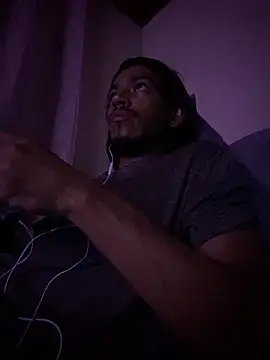 Mineirinho043 online show from March 25, 2026, 5:40 am