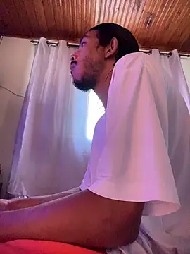 Mineirinho043 online show from April 14, 2026, 2:33 pm