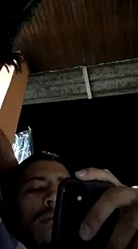 Snapshot of Mineirinho043 chatting on March 19, 2025, 12:04 am Mineirinho043 online show from March 19, 2025, 12:04 am