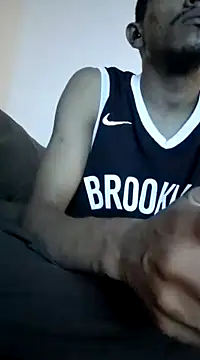 Snapshot of Mineirinho043 chatting on March 15, 2025, 4:13 am Mineirinho043 online show from March 15, 2025, 4:13 am