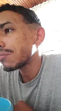 Snapshot of Mineirinho043 chatting on March 22, 2025, 6:14 pm Mineirinho043 online show from March 22, 2025, 6:14 pm