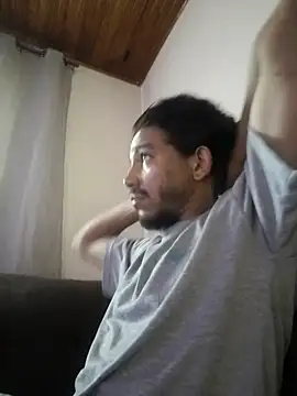 Snapshot of Mineirinho043 chatting on October 18, 2025, 2:30 pm Mineirinho043 online show from October 18, 2025, 2:30 pm