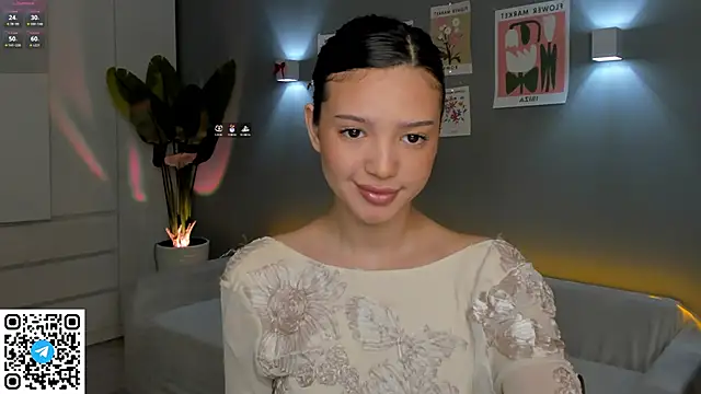 Snapshot of RikoAsada chatting on September 17, 2025, 7:32 am RikoAsada online show from September 17, 2025, 7:32 am