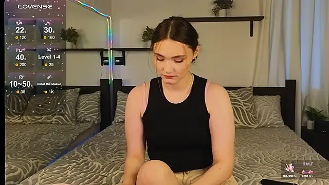 Kira Jin online show from October 3, 2025, 4:36 am