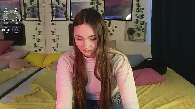 Kira Jin online show from February 19, 2025, 9:06 am