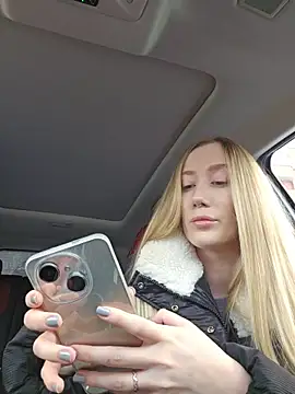 Snapshot of Pussy_Drive03 chatting on February 19, 2026, 4:42 am Pussy Drive03 online show from February 19, 2026, 4:42 am