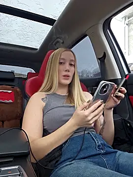 Snapshot of Pussy_Drive03 chatting on November 13, 2025, 4:38 am Pussy Drive03 online show from November 13, 2025, 4:38 am