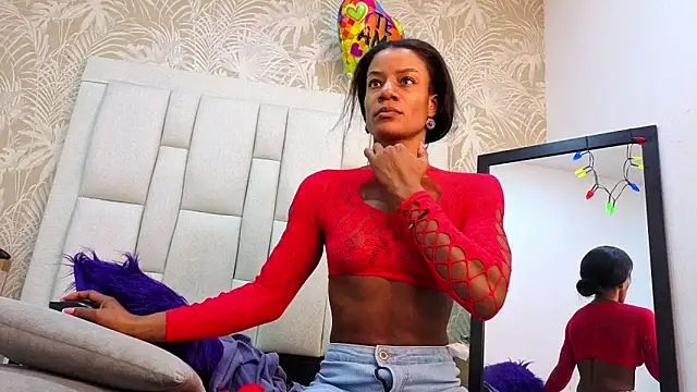 Snapshot of dafnnelewis chatting on February 13, 2026, 11:21 am dafnnelewis online show from February 13, 2026, 11:21 am