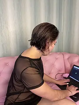 Maggie Geller online show from March 19, 2025, 6:34 pm