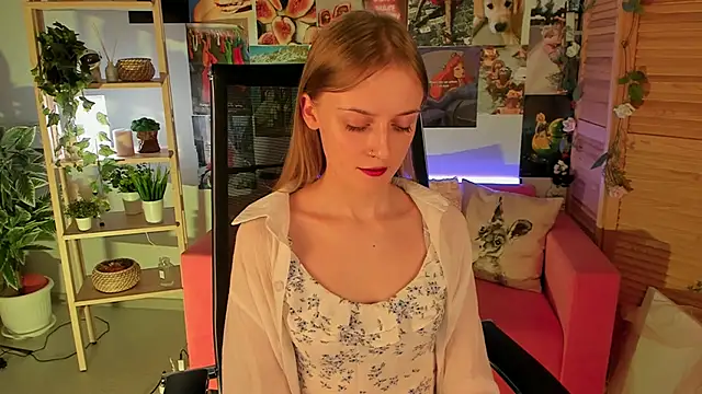 KiraMontoya online show from March 16, 2025, 12:34 am