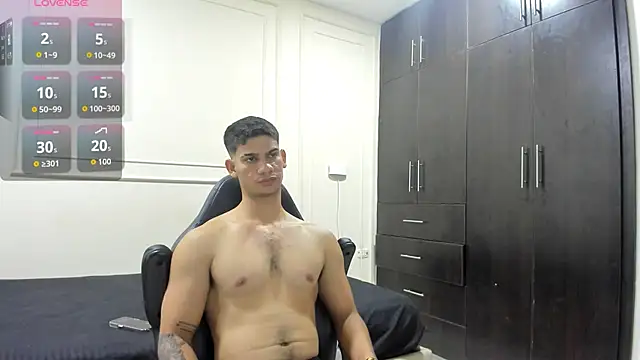 ANDRES STUD online show from May 13, 2026, 3:13 am