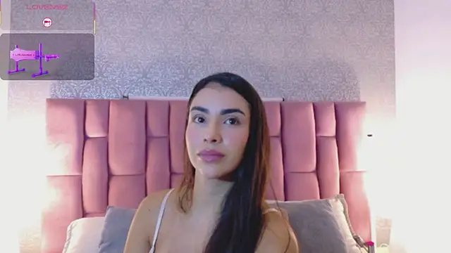 FelicityAdams online show from February 11, 2026, 2:39 pm