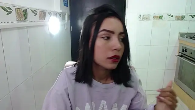 Snapshot of julieta_fn chatting on February 18, 2026, 3:08 pm julieta fn online show from February 18, 2026, 3:08 pm